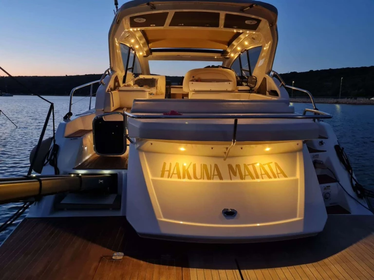 Pronájem lodi Punat lákavé ceny Cranchi M44 HT