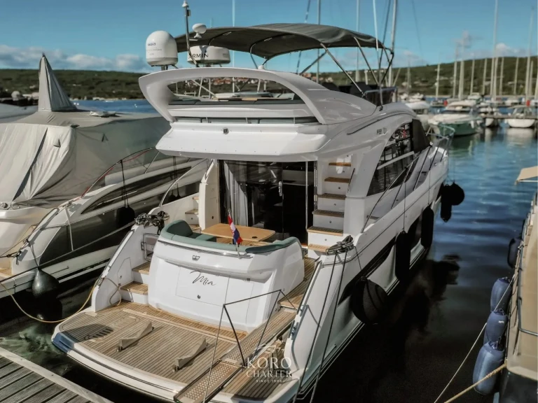 Pronájem jachty v Punat -Princess Princess 50 Flybridge - 3 + 1 cab. na Samboatu