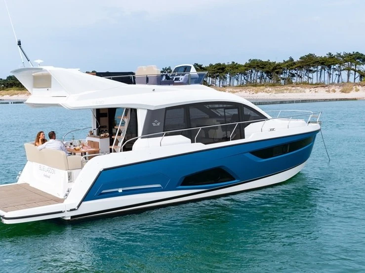 Pronájem lodi Punat lákavé ceny Sealine F430