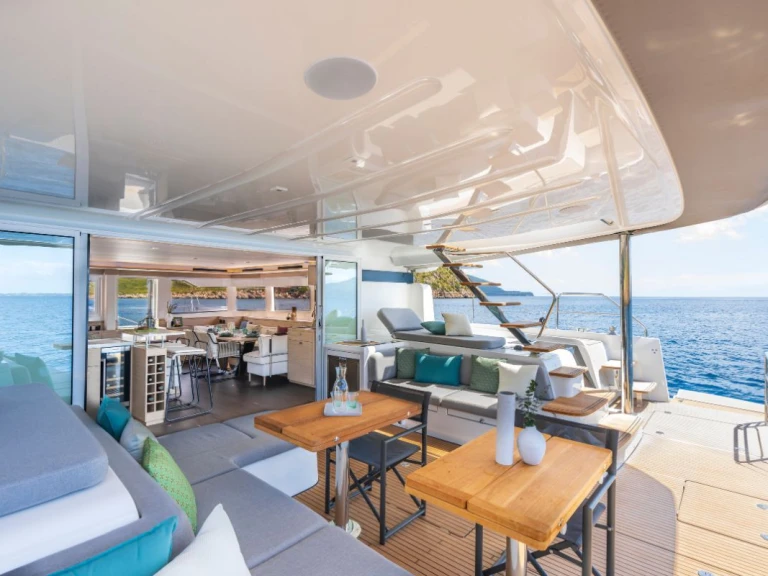 Pronajmout si Lagoon Lagoon 60 v Tivat