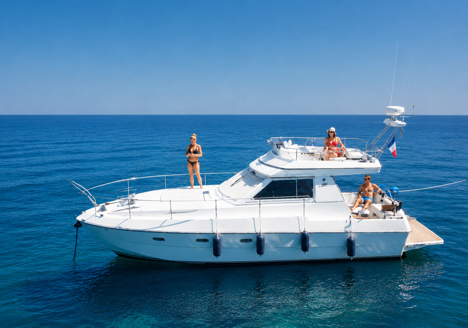 Pronajmout Jachta se skipperem či ne Ferretti v Cannes