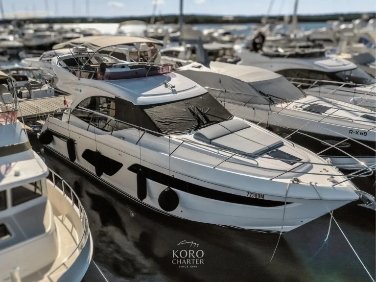 Pronájem Jachta v Punat -Princess Princess 50 Flybridge - 3 + 1 cab.