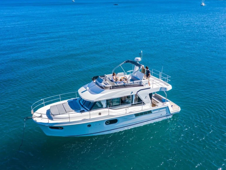 Pronájem lodi Bénéteau Swift Trawler 41 Fly v Punat na Samboatu