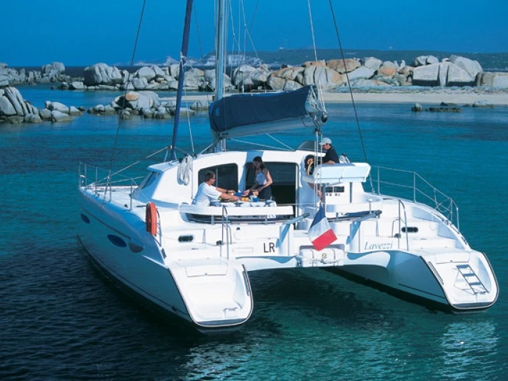 Pronájem jachty v La Rochelle -Fountaine Pajot Lavezzi 40 na Samboatu