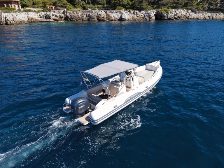 Pronájem jachty v Cannes -Capelli Tempest 775 na Samboatu