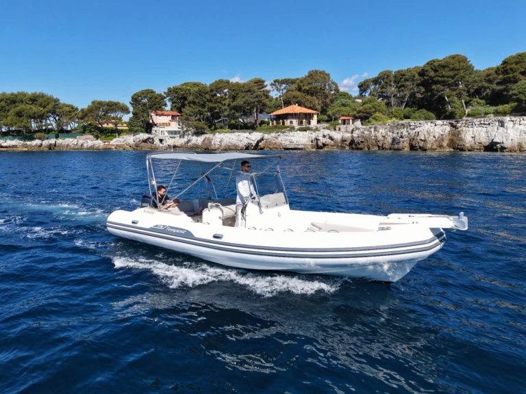 Pronajmout si Capelli Tempest 775 v Cannes