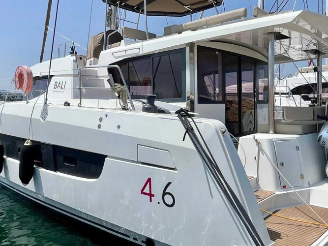 15 BALI 4.6 jednotlivci a charterové společnosti v Hyeres