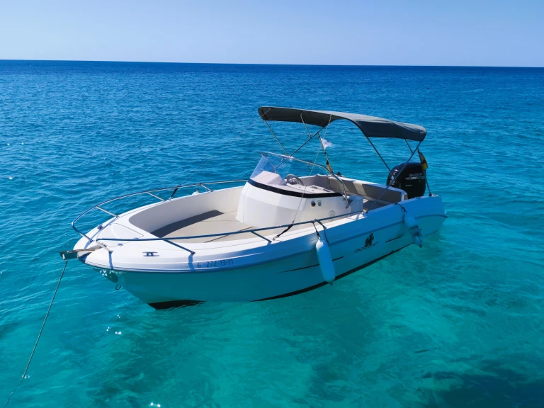 Pronájem jachty v Cala en Bosch -Pacific Craft Pacific Craft 670 Open na Samboatu