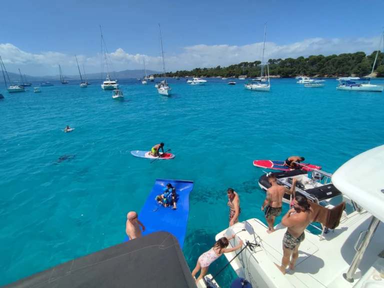 Pronájem Motorová loď v Cannes -Lagoon Lagoon 40 Motor Yacht