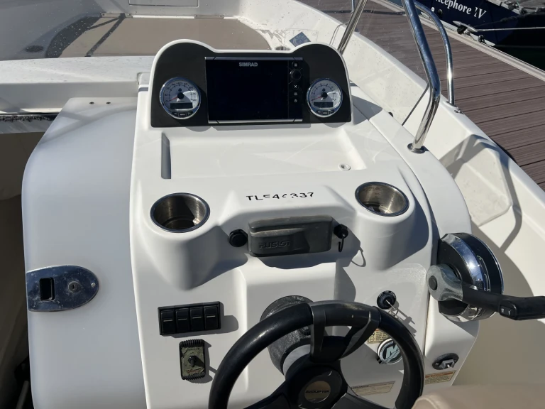 Pronájem lodi Quicksilver Activ 675 Open Sport v Cannes na Samboatu