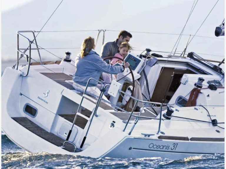 Pronájem Plachetnice v La Herradura -Bénéteau Oceanis 31