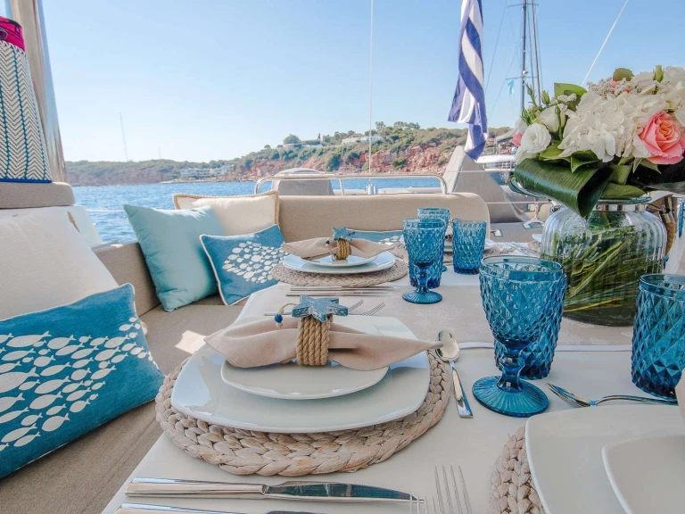 Pronájem lodi Santorini (ostrov) lákavé ceny Lagoon 52 F