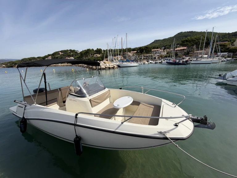Pronájem jachty v La Madrague -Quicksilver Activ 605 Open na Samboatu