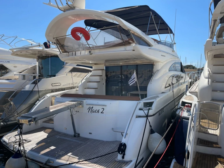 Pronájem lodi Hyeres lákavé ceny PRINCESS 57