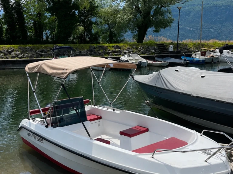 BARTEX Rybi 435 jednotlivci a charterové společnosti v Aix-les-Bains