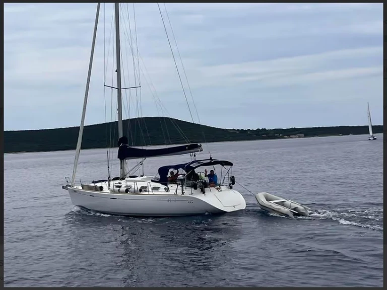 Pronájem lodi Le Marin lákavé ceny First 42 S7