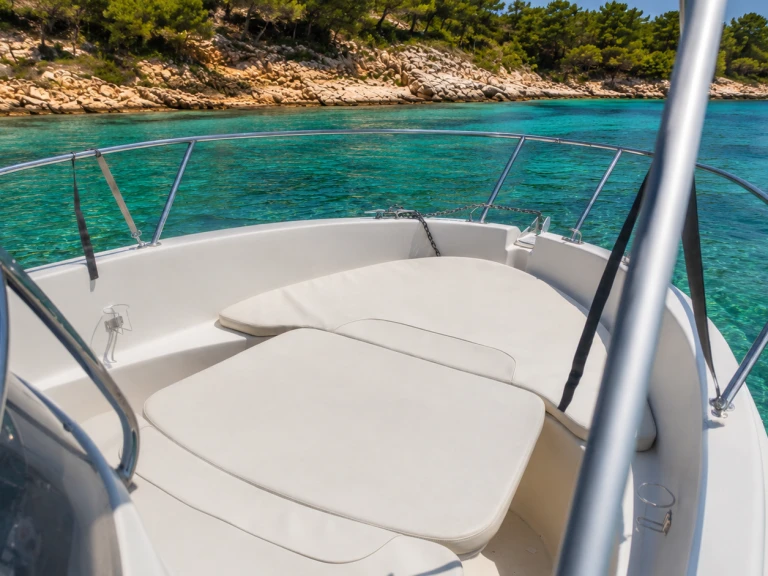 Pronájem lodi Jeanneau Cap Camarat 545 CC v Sainte-Maxime na Samboatu