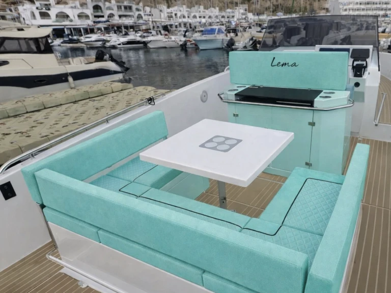 Pronájem jachty v Ibiza Town -Lema Kalon 29 na Samboatu