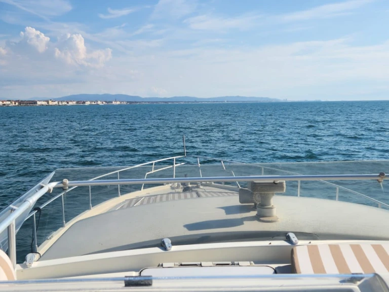 Pronájem lodi Ferretti Ferretti 60 v Pisa na Samboatu