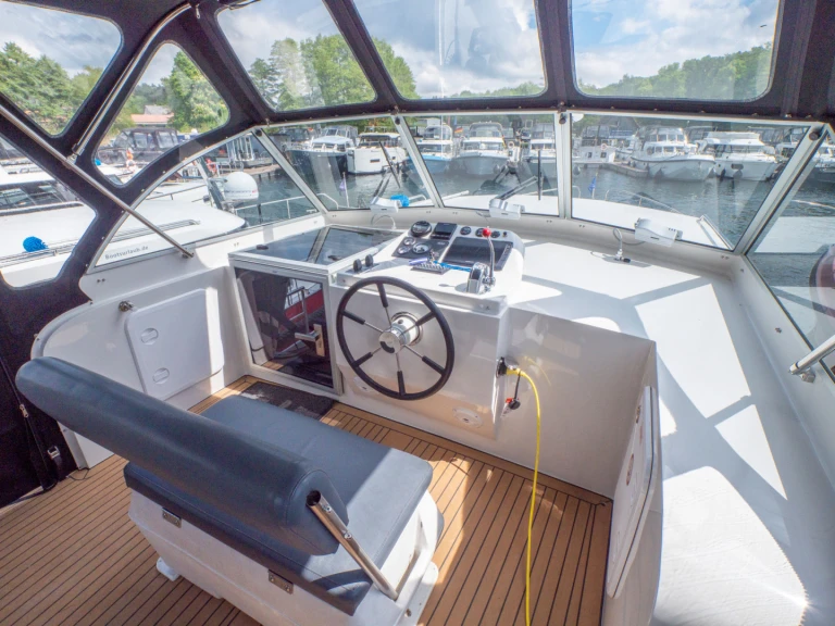 Pronajmout Říční loď se skipperem či ne Gruno v Waren (Müritz)