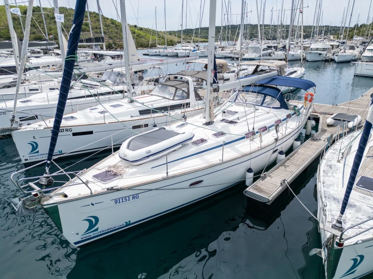 Pronajmout si Bavaria Cruiser 46 v Primošten 