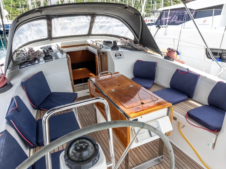 Bavaria Cruiser 40 jednotlivci a charterové společnosti v Primošten 