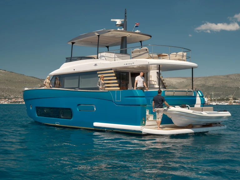 Pronájem Jachta v Podstrana -Azimut Azimut Magellano 66