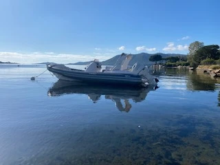 Pronajmout si Stingher 22GT v Porto-Vecchio