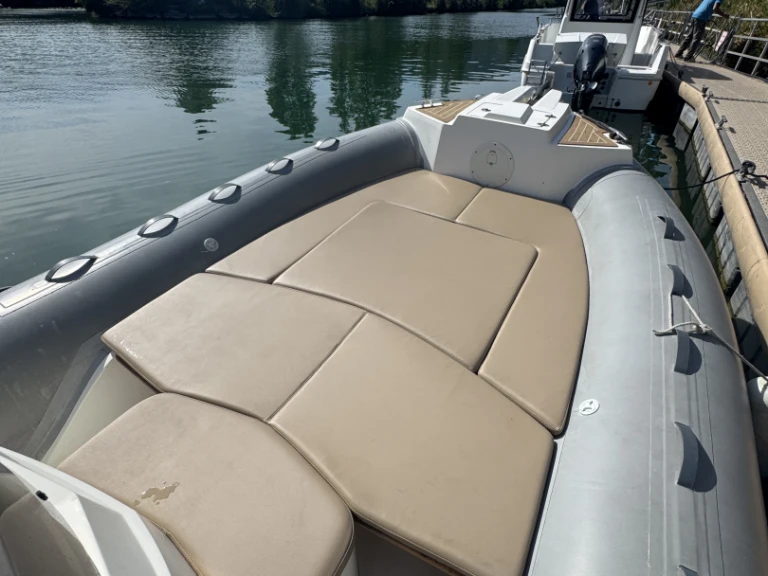 Pronájem lodi Capelli Tempest 700 v Mandelieu-la-Napoule na Samboatu