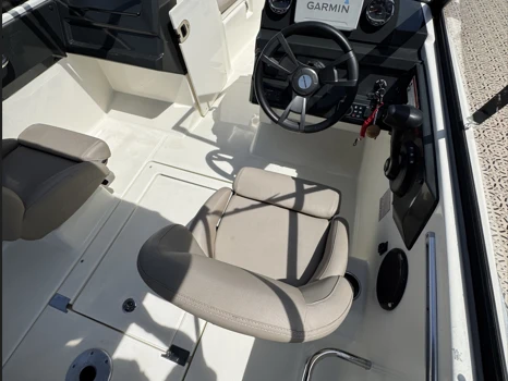 Pronájem lodi Aix-les-Bains lákavé ceny Activ 555 Bowrider