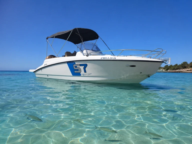 Pronajmout si Yamaha Aqua S7 v Port de Ciudadella