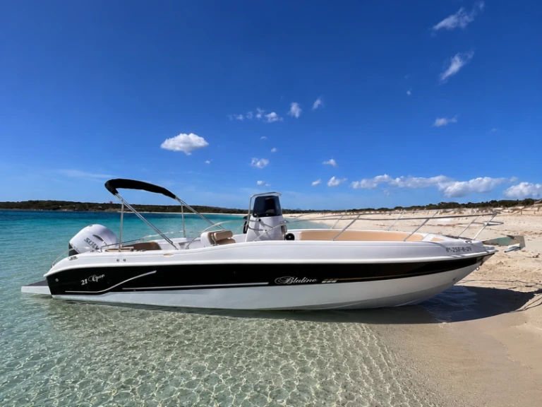 Pronájem lodi Ibiza Town lákavé ceny Bluline 21