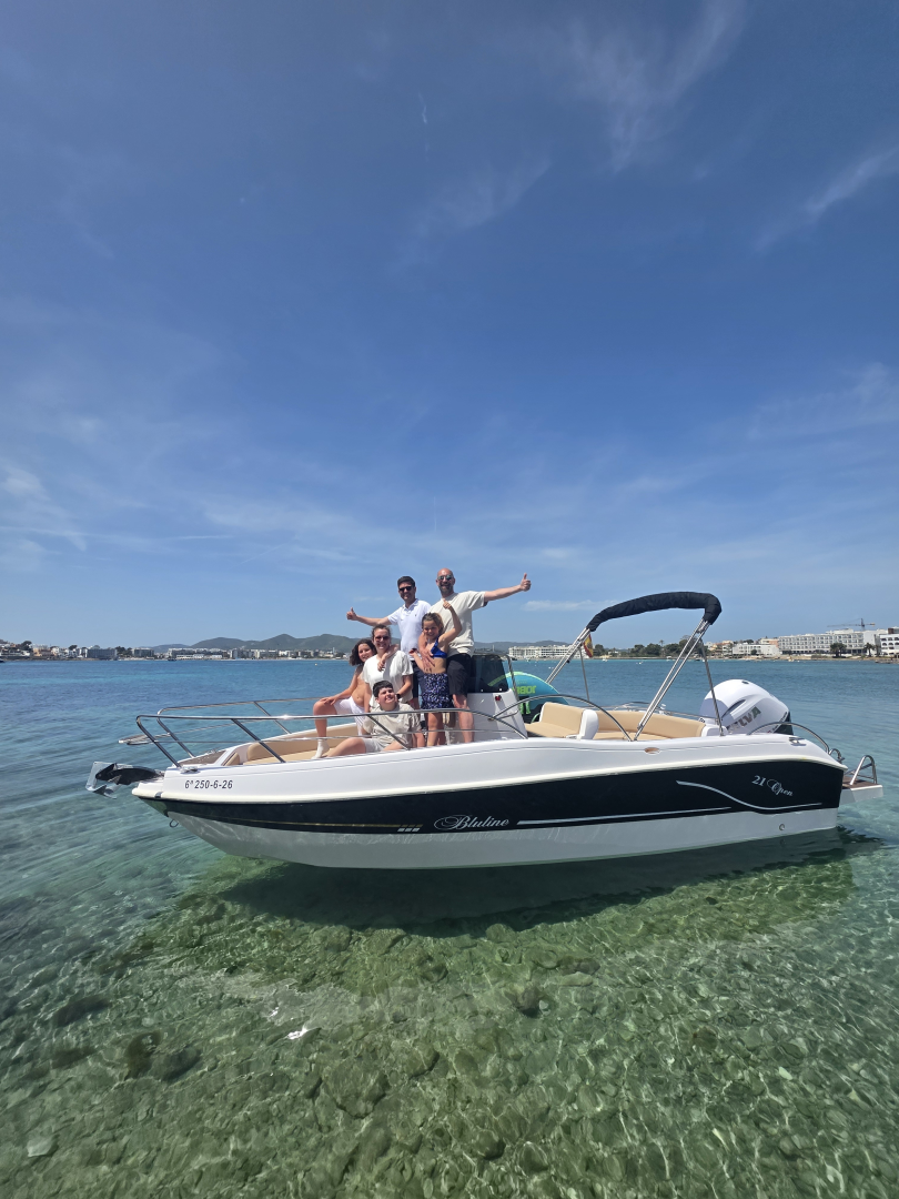 Pronajmout si Blumax Bluline 21 v Ibiza Town