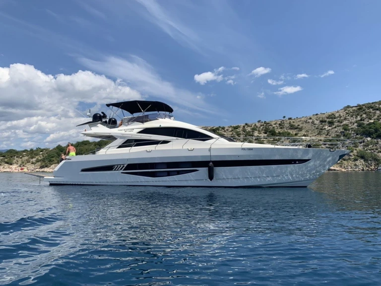 Pronájem jachty v Novi Vinodolski -Galeon Galeon 700 Skydeck - 4 + 1 cab. na Samboatu