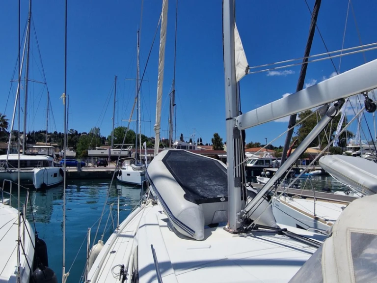 Pronajmout Plachetnice se skipperem či ne Bénéteau v Gouvia