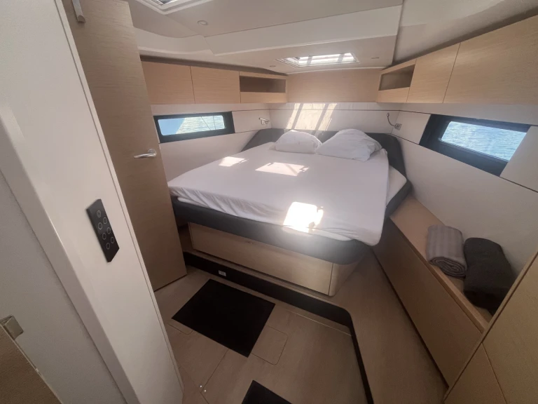 Pronájem lodi Marseille lákavé ceny Hanse 460