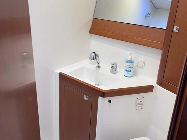 Plachetnice k pronájmu v Skiathos za nejlepší cenu