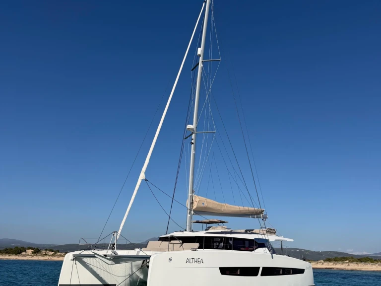 Pronajmout Katamarán se skipperem či ne Fountaine Pajot v Adámas