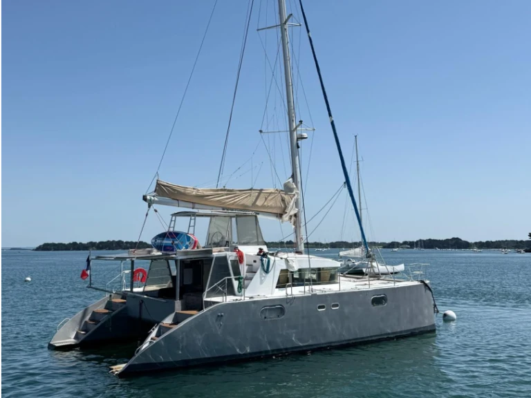 Pronájem lodi Le Marin lákavé ceny 450