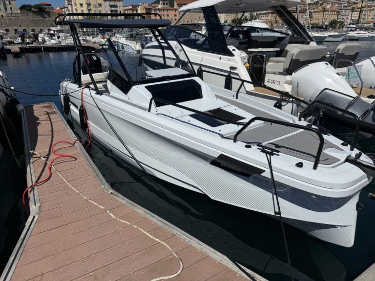 Pronájem jachty v Ajaccio -Brabus 300 SHADOWS na Samboatu