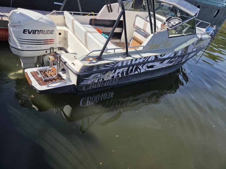 Pronajmout Motorová loď se skipperem či ne Rio v Gives