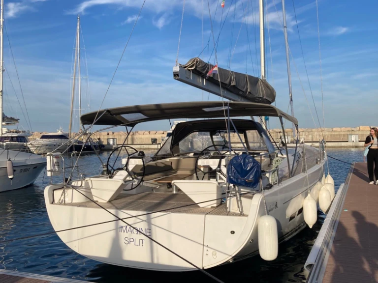 Pronájem lodi Hanse Hanse 575 v Porto-Vecchio na Samboatu