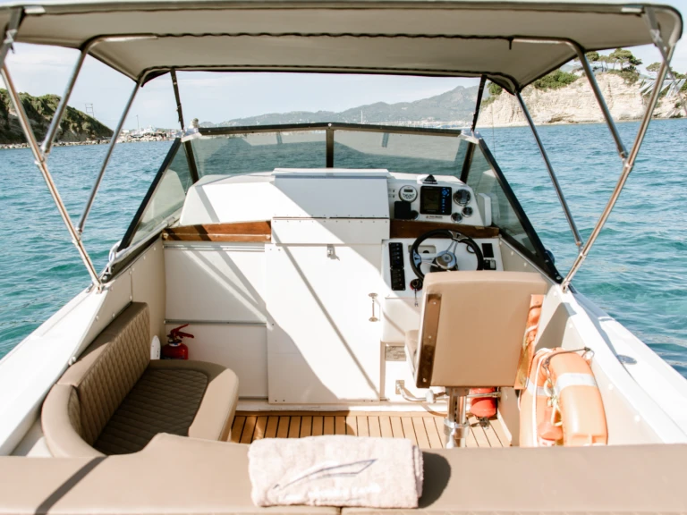 Pronájem lodi Coronet Day cruise 24 v Zakynthos  na Samboatu