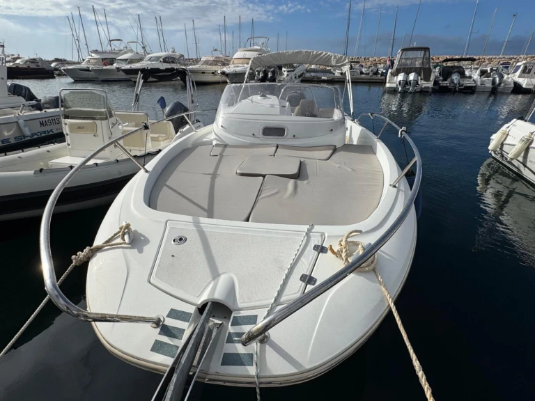 Pronájem jachty v Empuriabrava -Jeanneau Cap Camarat 7.5 WA Serie 2 na Samboatu