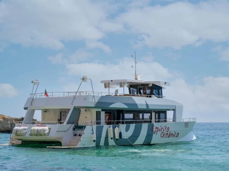 Pronájem Katamarán Catamaran s licencí