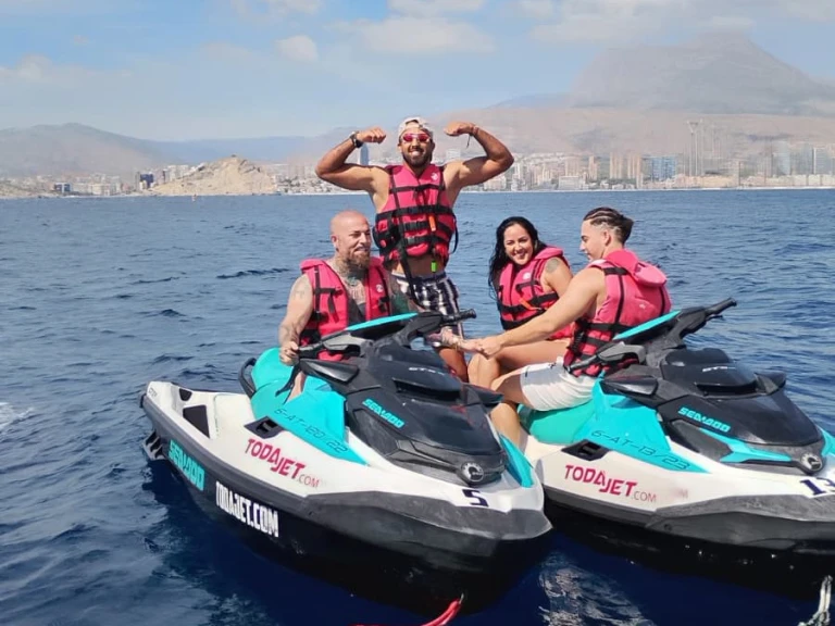 Sea-Doo GTX PRO jednotlivci a charterové společnosti v Villajoyosa