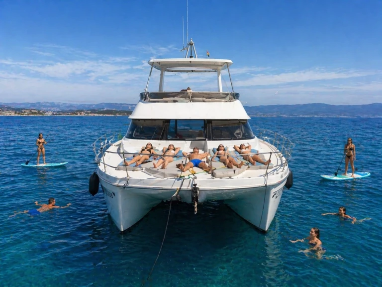 Pronájem Katamarán Flash Catamarans s licencí