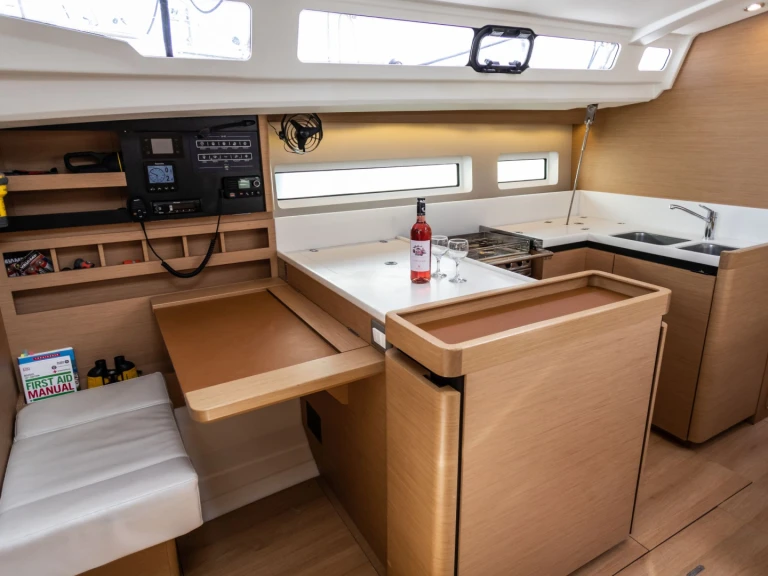 Pronájem lodi Jeanneau Sun Odyssey 440 v Sývota na Samboatu