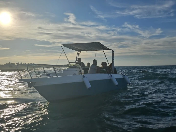 Pronájem jachty v Polignano a Mare -Marinello Eden 22 na Samboatu