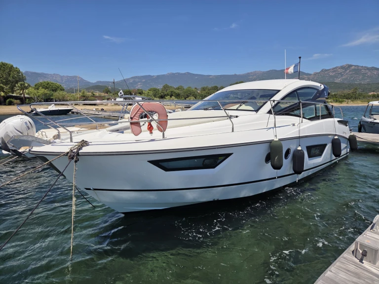 Pronájem lodi Bénéteau Gran Turismo 40 v Porto-Vecchio na Samboatu